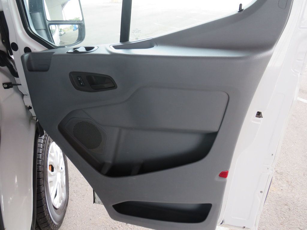 2015 Ford Transit XLT Van photo 13