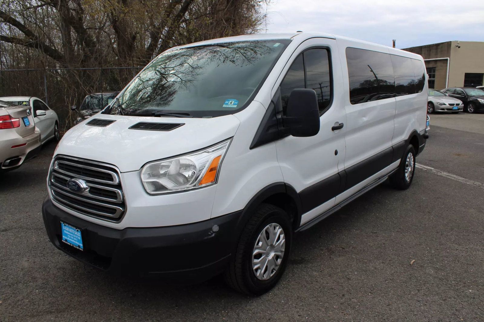 2015 Ford Transit XLT photo 3