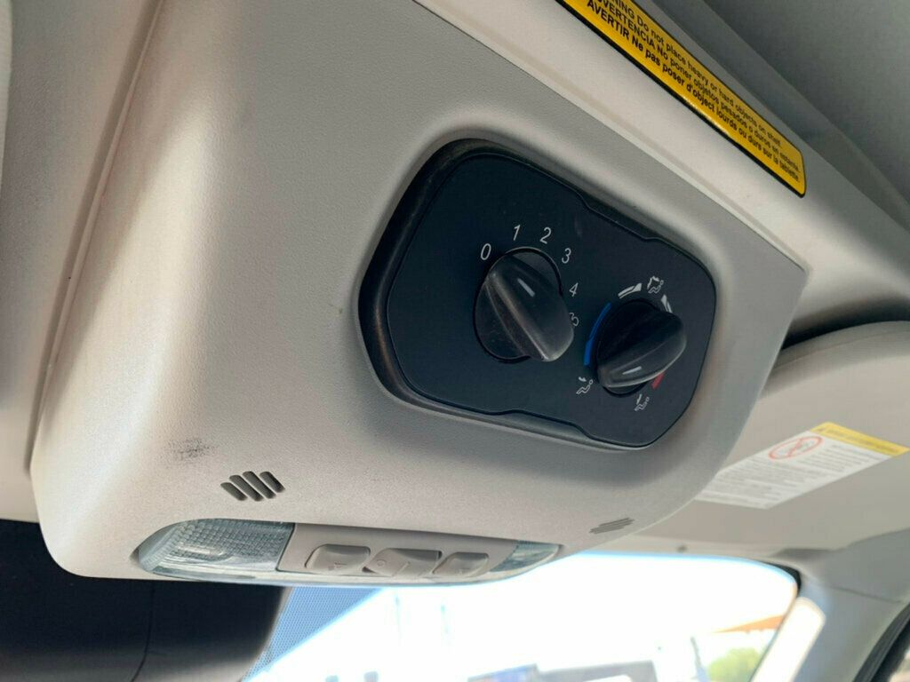 2015 Ford Transit Wagon T-350 148" Med Roof XLT Sliding RH Dr - 23004963 - 44