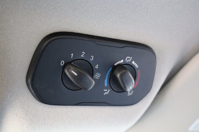 2015 Ford Transit Wagon T-350 148" Med Roof XLT Sliding RH Dr - 22958427 - 17