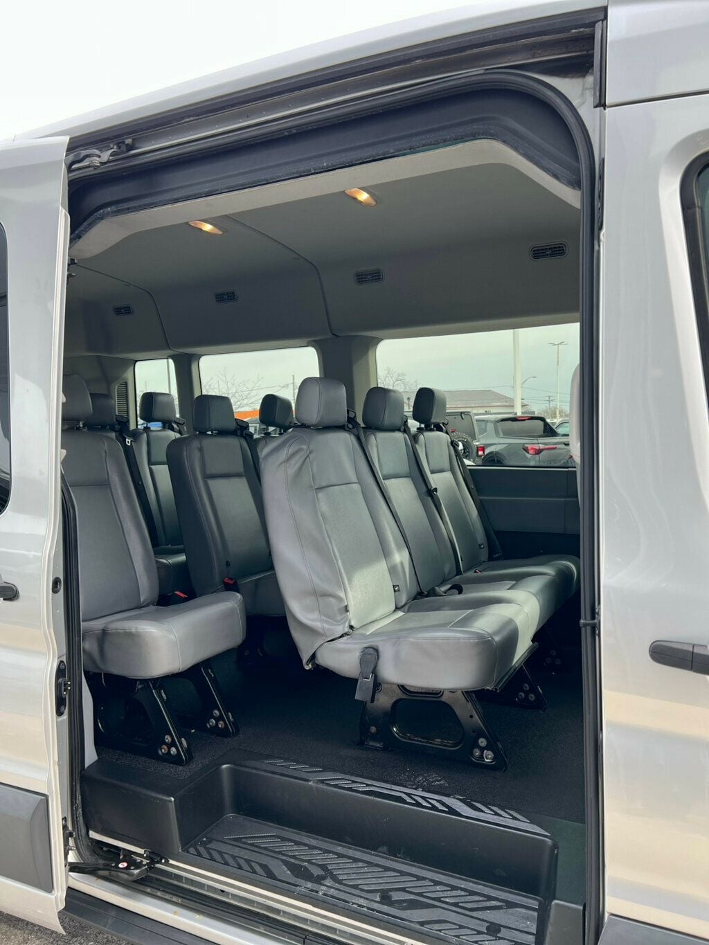 2015 Ford Transit Wagon TRANSIT T-350 - 22968847 - 11