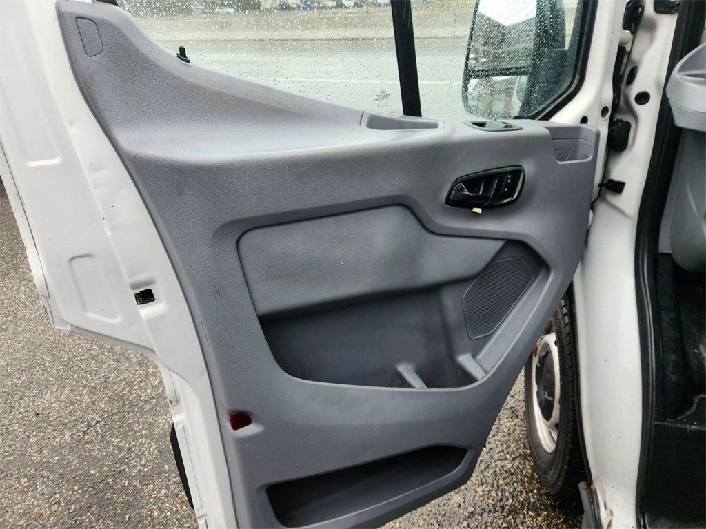 2015 Ford Transit Van photo 9