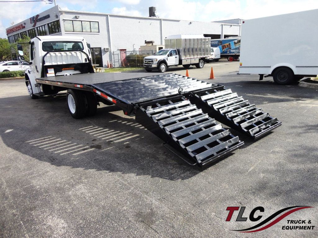 2015 Freightliner BUSINESS CLASS M2 106 21FT BEAVER TAIL, DOVE TAIL, RAMP TRUCK, EQUIPMENT HAUL - 20665439 | Video 1