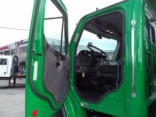 2015 Freightliner BUSINESS CLASS M2 106 28FT 15 TON ROLLBACK INDUSTRIAL CENTURY.. TANDEM AXLE.. - 22660867 - 44