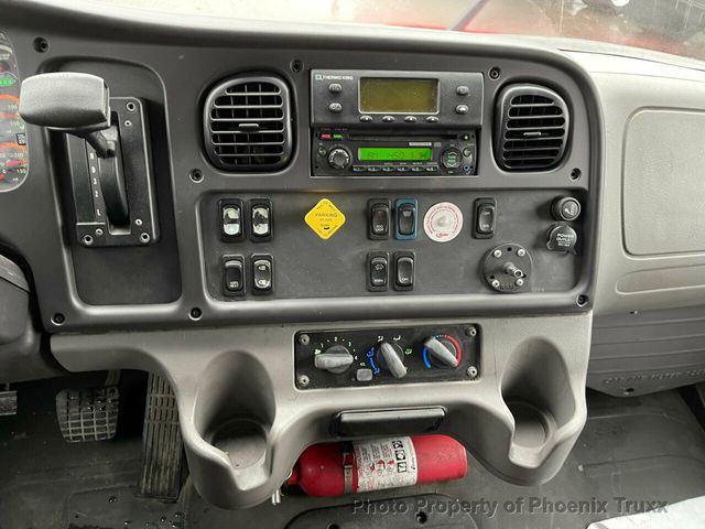 2015 FREIGHTLINER M2 Regular Cab 2dr Long Chassis DRW - 21671716 - 15