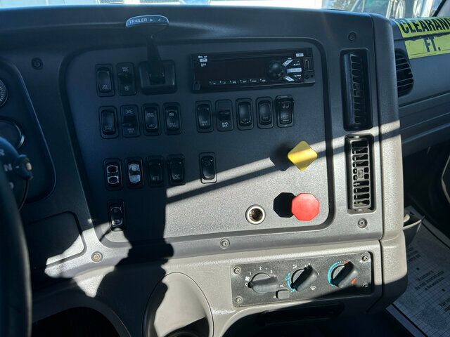 2015 Freightliner M2 112 TANDEM AXEL TRACTOR - 22667821 - 13