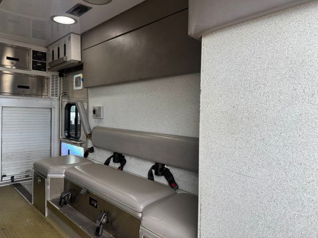 2015 Freightliner M2 Ambulance  - 22986491 - 9