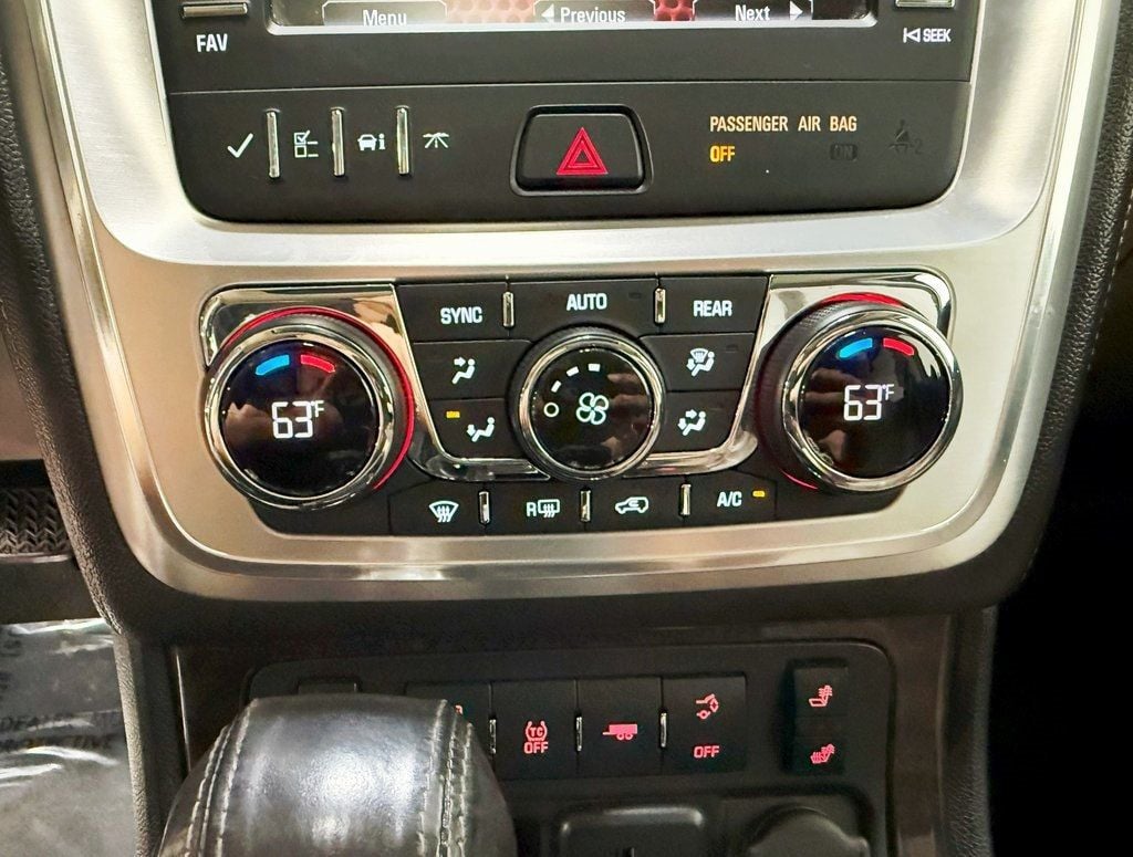 2015 Gmc Acadia SLT photo 17