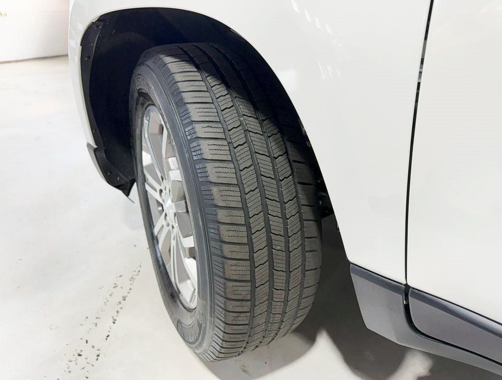 2015 Gmc Acadia SLT photo 3