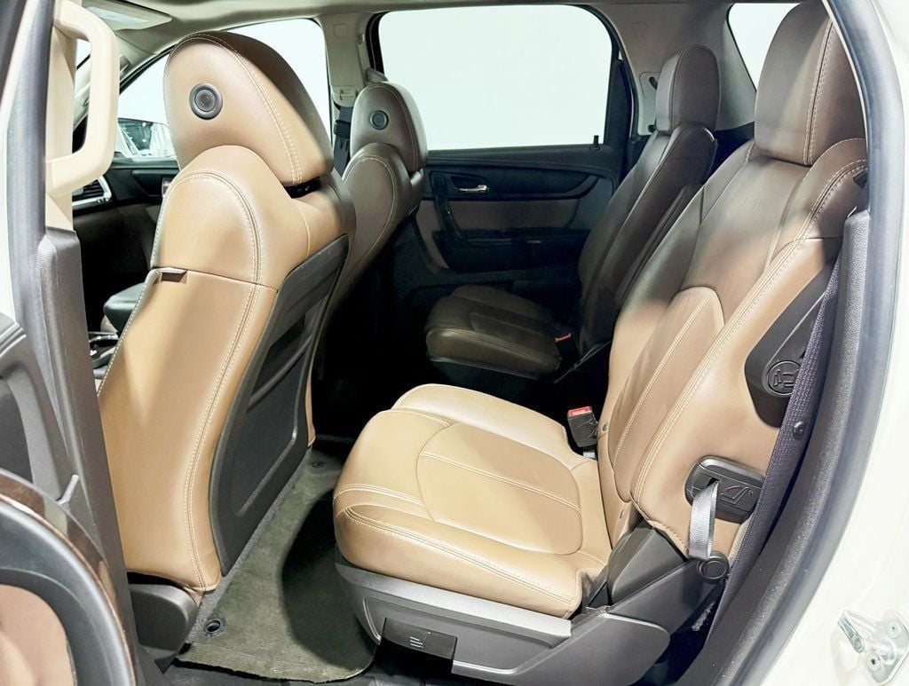 2015 Gmc Acadia SLT photo 27