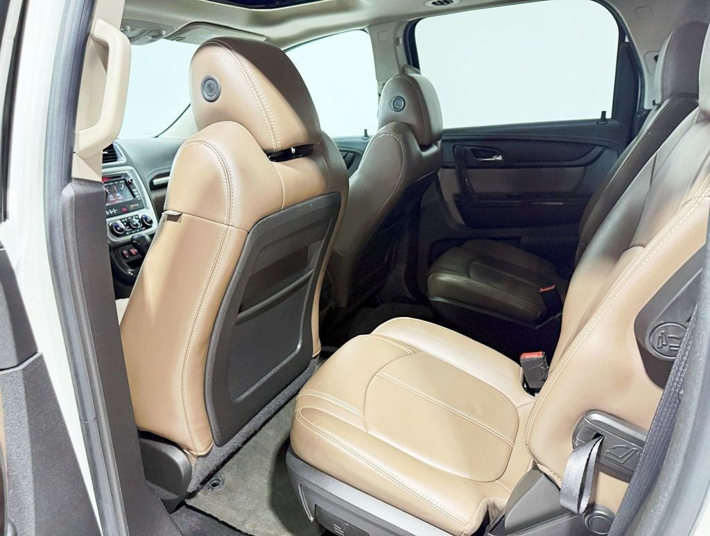 2015 Gmc Acadia SLT photo 29