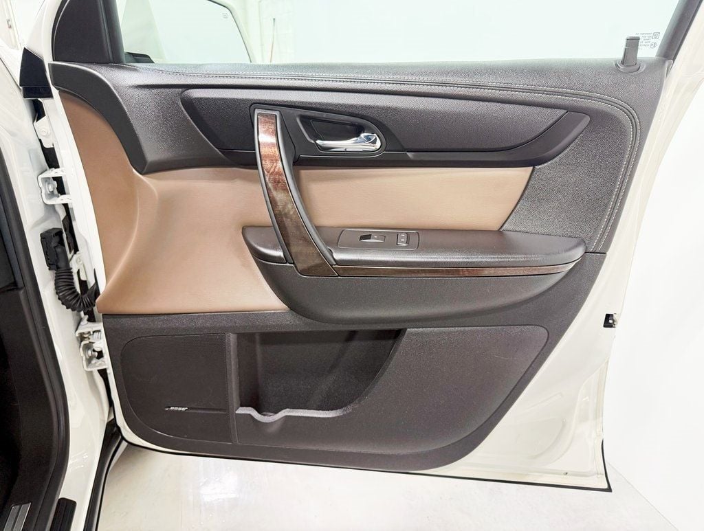 2015 Gmc Acadia SLT photo 39