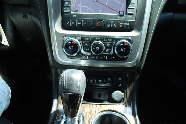 2015 GMC Acadia FWD 4dr Denali - 23021524 - 17