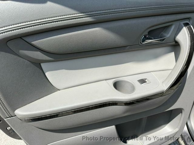 2015 GMC Acadia FWD 4dr SLT w/SLT-1 - 23012240 - 19