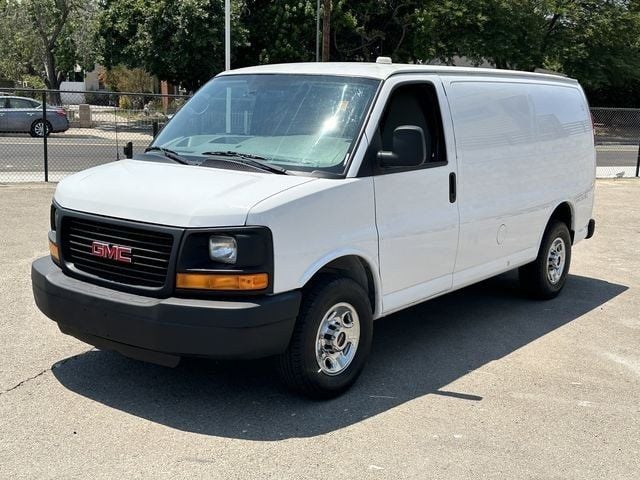 2015 GMC Savana Cargo Van RWD 2500 135" - 22533768 - 9