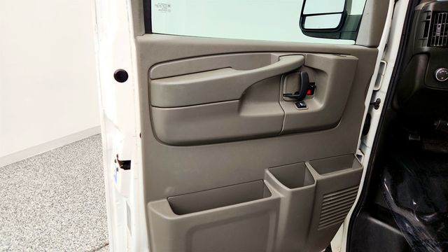 2015 GMC Savana Cargo Van RWD 2500 135'' w/ Convenience Pkg, Shelving Unit & Partition - 23019580 - 9