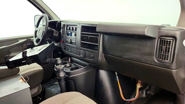 2015 GMC Savana Cargo Van RWD 2500 135'' w/ Convenience Pkg, Shelving Unit & Partition - 23019580 - 19