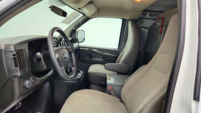 2015 GMC Savana Cargo Van RWD 2500 135'' w/ Parition, Shevling & Ladder Rack Components - 23020898 - 17