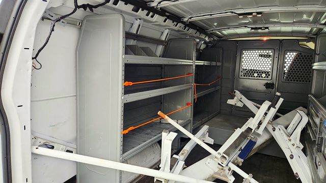 2015 GMC Savana Cargo Van RWD 2500 135'' w/ Parition, Shevling & Ladder Rack Components - 23020898 - 19
