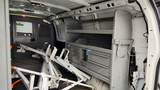 2015 GMC Savana Cargo Van RWD 2500 135'' w/ Parition, Shevling & Ladder Rack Components - 23020898 - 20