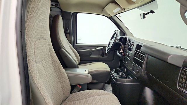 2015 GMC Savana Cargo Van RWD 2500 135'' w/ Parition, Shevling & Ladder Rack Components - 23020898 - 22