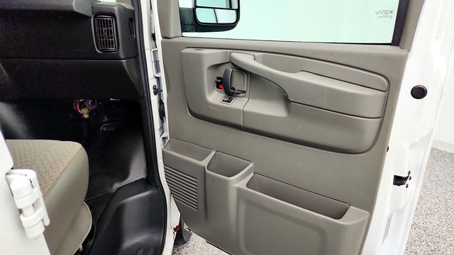 2015 GMC Savana Cargo Van RWD 2500 135'' w/ Parition, Shevling & Ladder Rack Components - 23020898 - 24