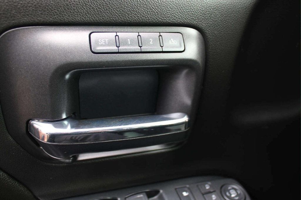 2015 GMC Sierra 1500 Denali 4x4 4dr Crew Cab 6.5 ft. SB - 22928591 - 29