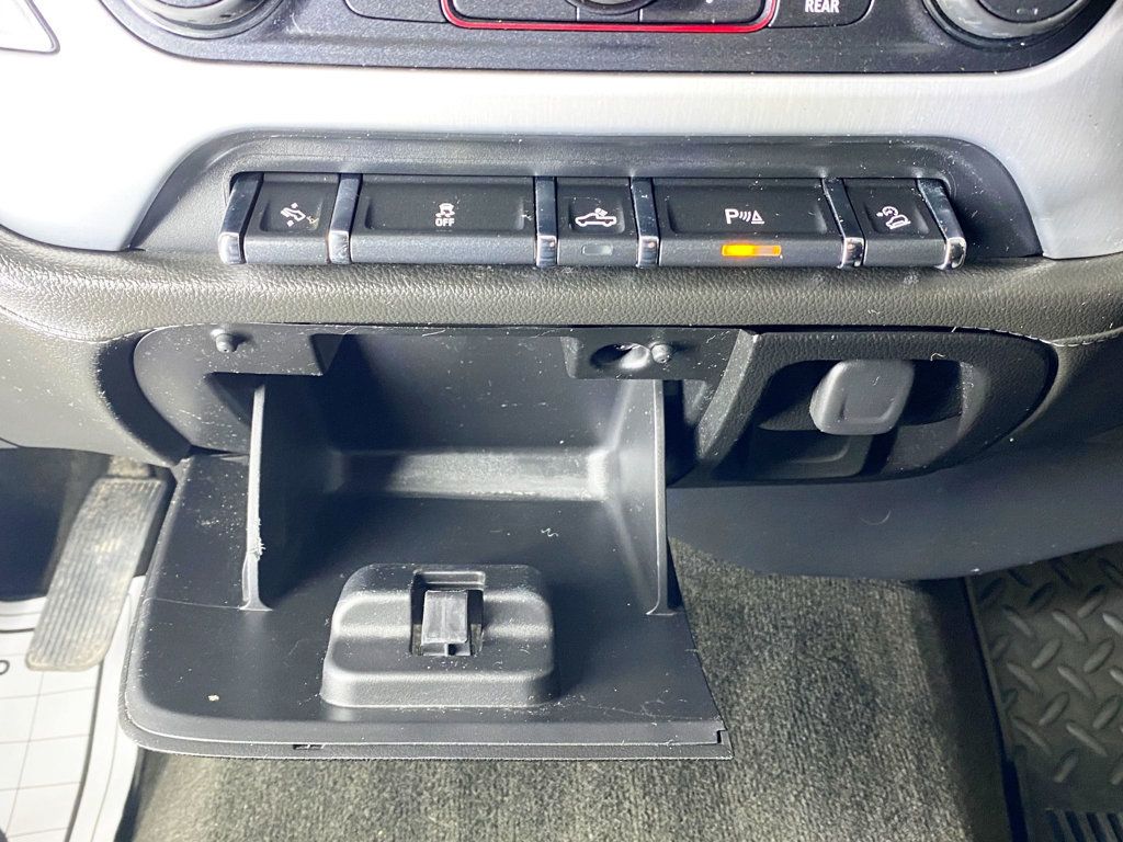 2015 GMC Sierra 1500 SLE - 22970405 - 35