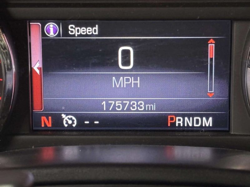 2015 GMC Sierra 1500 SLT 4x4 4dr Crew Cab 5.8 ft. SB - 22959327 - 35