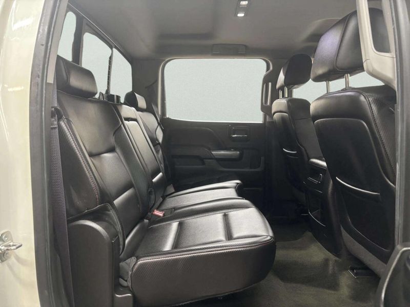 2015 GMC Sierra 1500 SLT 4x4 4dr Crew Cab 6.5 ft. SB - 22986778 - 17