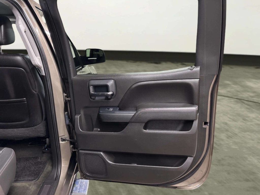 2015 GMC Sierra 1500 SLT 4x4 4dr Crew Cab 6.5 ft. SB - 23049606 - 16