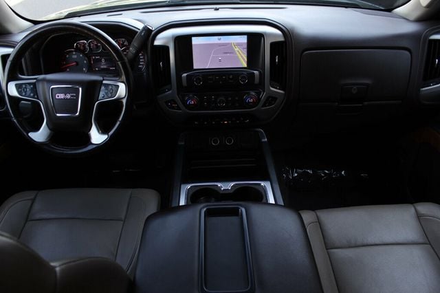 2015 GMC Sierra 1500 SLT Z71 W/ LEATHER HTD FRONT BUCKET SEATS - 23034214 - 11