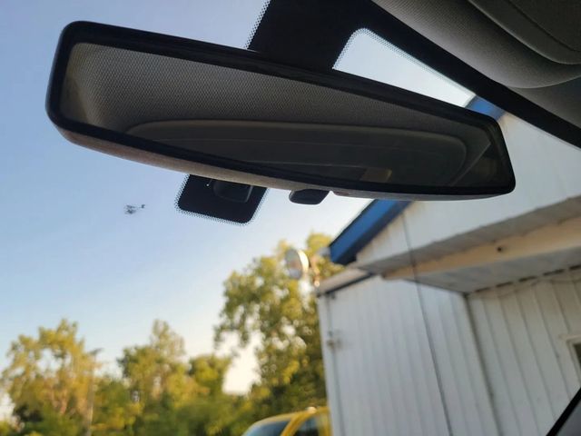 2015 GMC Sierra 1500 Double Cab Pickup 4D 6 1/2 ft - 22586619 - 32