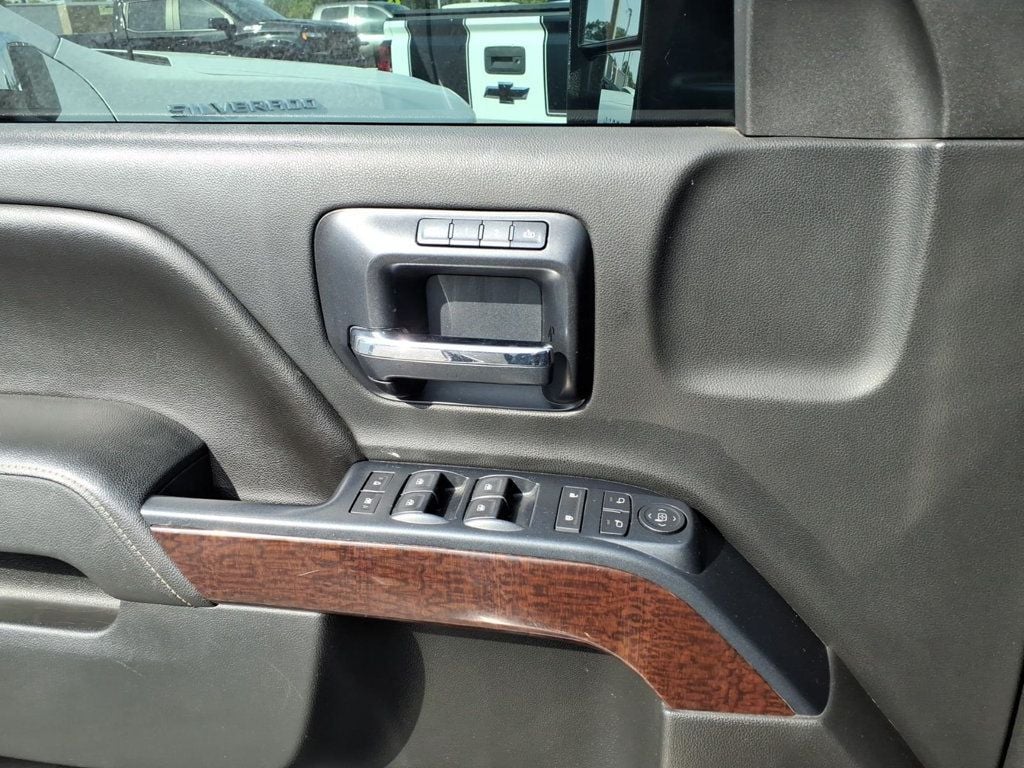 2015 GMC Sierra 2500 HD Crew Cab SLT Pickup 4D 6 1/2 ft - 23085224 - 13