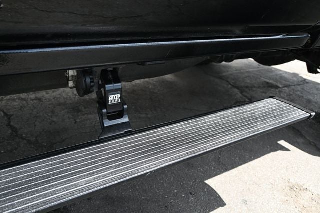 2015 GMC Sierra 2500HD 18" METHOD Wheels 35" AMP M/T Tires AMP Power Steps - 22847205 - 7