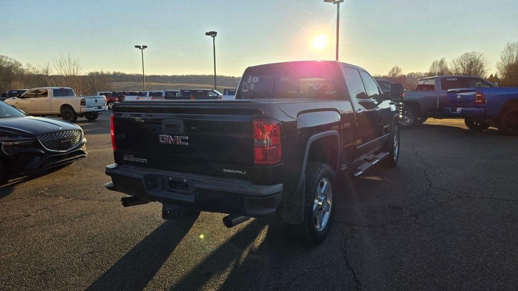 2015 GMC Sierra 2500HD Denali Z71 - 22735283 - 26