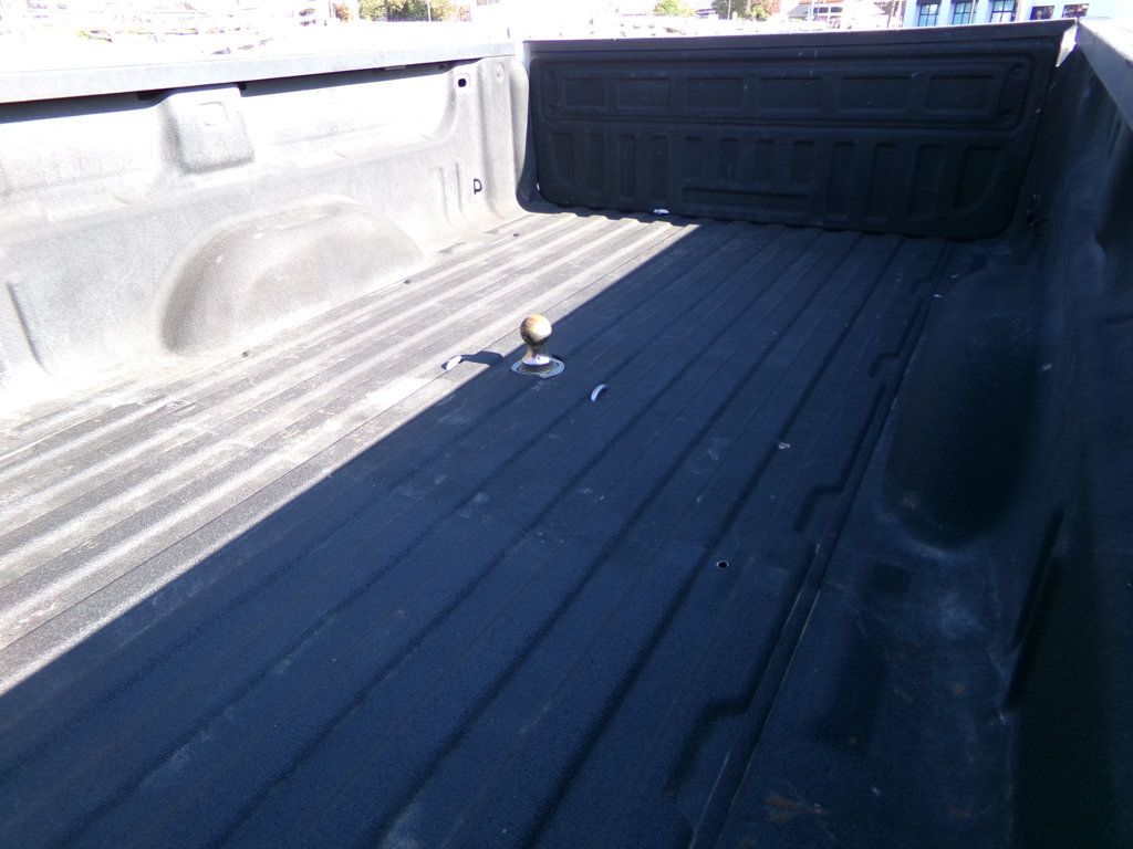 2015 GMC Sierra 3500HD 4WD Crew Cab 167.7" SLT - 22942071 - 7