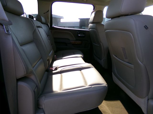 2015 GMC Sierra 3500HD 4WD Crew Cab 167.7" SLT - 22942071 - 9