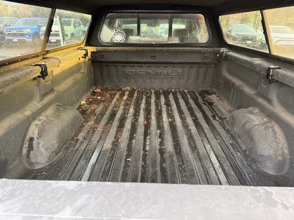 2015 GMC Sierra 3500HD Denali - 23007346 - 24