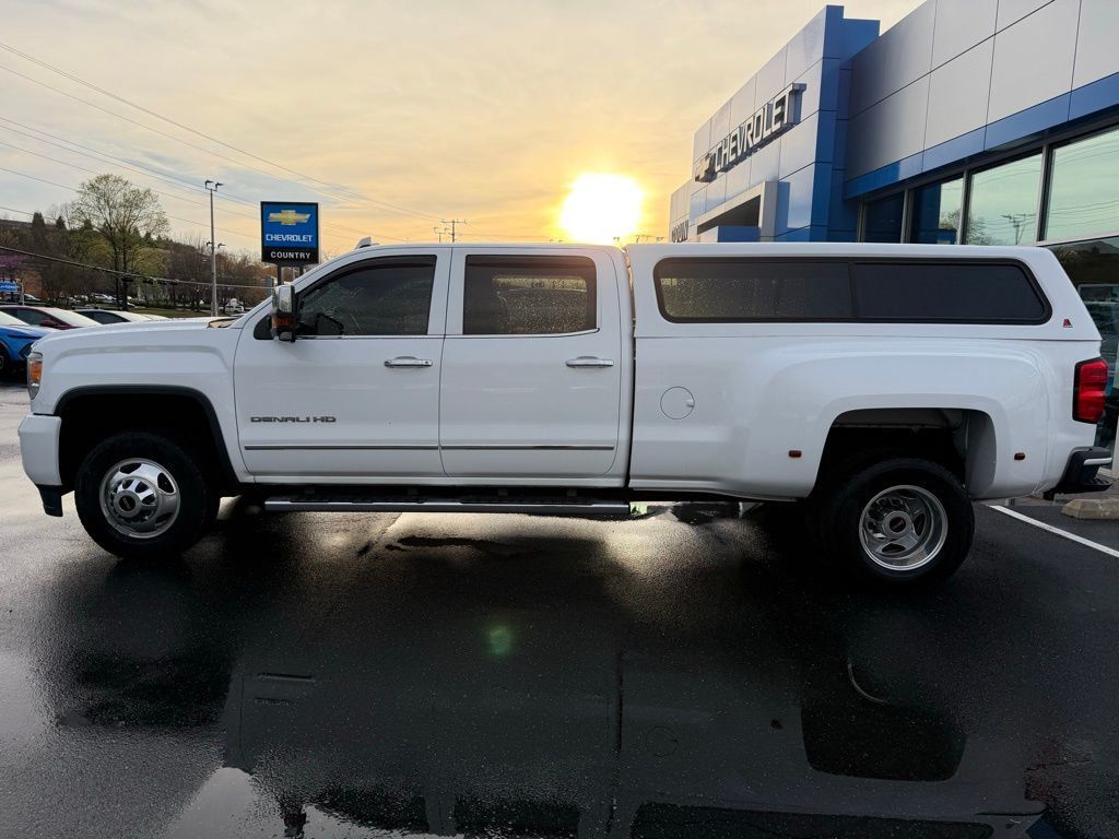 2015 GMC Sierra 3500HD Denali - 23007346 - 3