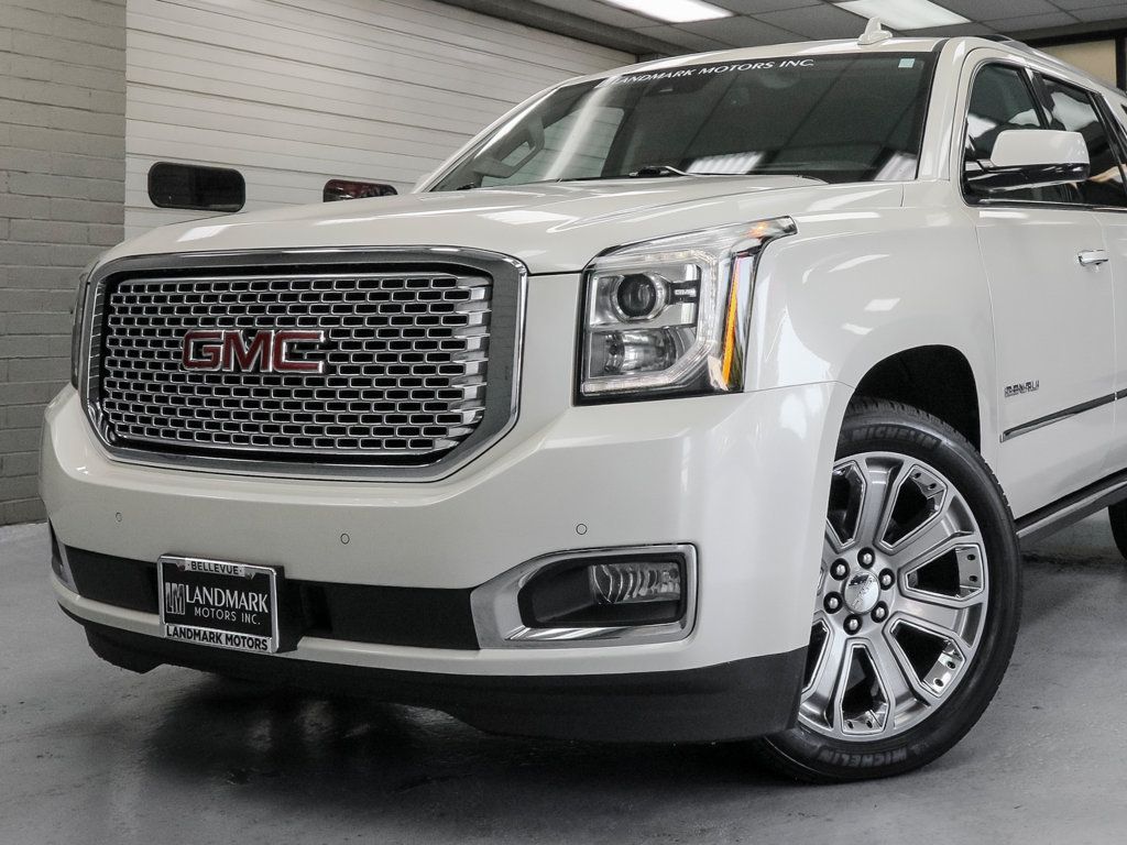 GMC Yukon photo 11