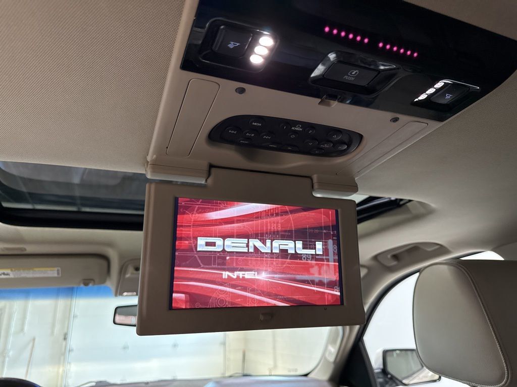 2015 GMC Yukon 4WD 4dr Denali - 23002865 - 39