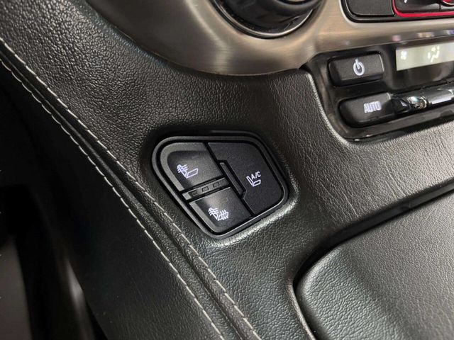 2015 GMC Yukon 4WD 4dr Denali - 22951791 - 36