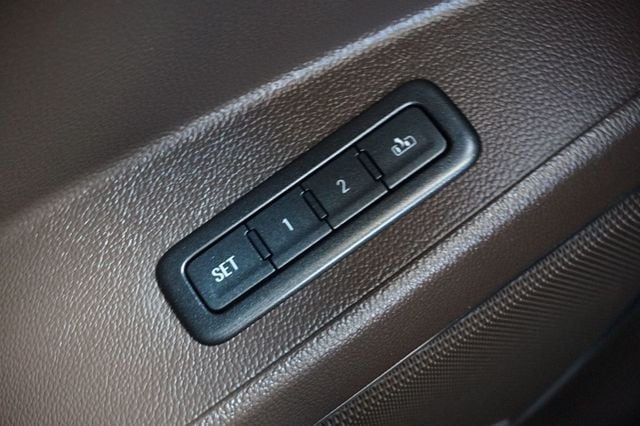 2015 GMC Yukon DENALI, 4X4, 1 OWNER, PREMIUM WHEELS, MOON ROOF, LEATHER SEATS - 22971457 - 27