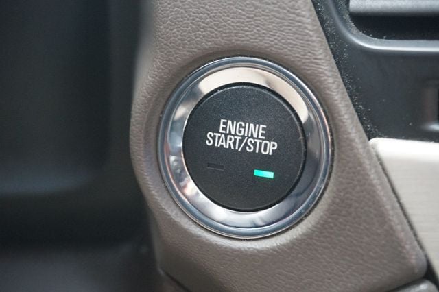 2015 GMC Yukon DENALI, 4X4, 1 OWNER, PREMIUM WHEELS, MOON ROOF, LEATHER SEATS - 22971457 - 33