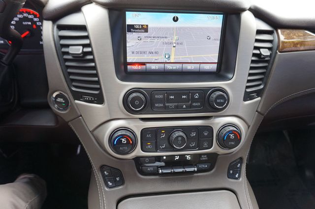 2015 GMC Yukon DENALI, 4X4, 1 OWNER, PREMIUM WHEELS, MOON ROOF, LEATHER SEATS - 22971457 - 34