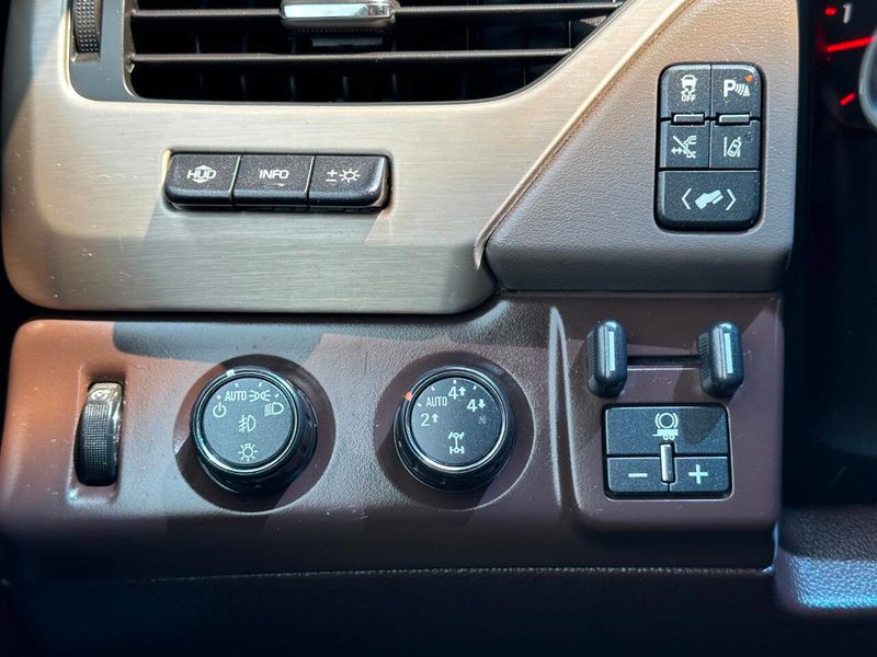 2015 GMC Yukon XL 4WD 4dr Denali - 22895288 - 15