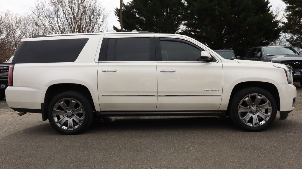 2015 GMC Yukon XL Denali - 22781174 - 10