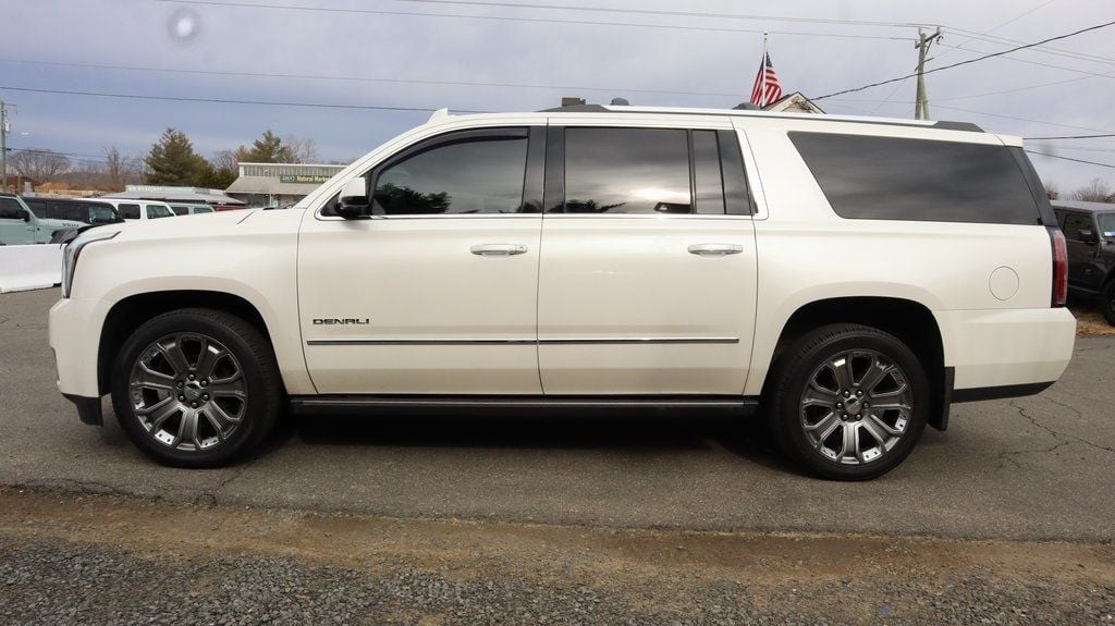 2015 GMC Yukon XL Denali - 22781174 - 4