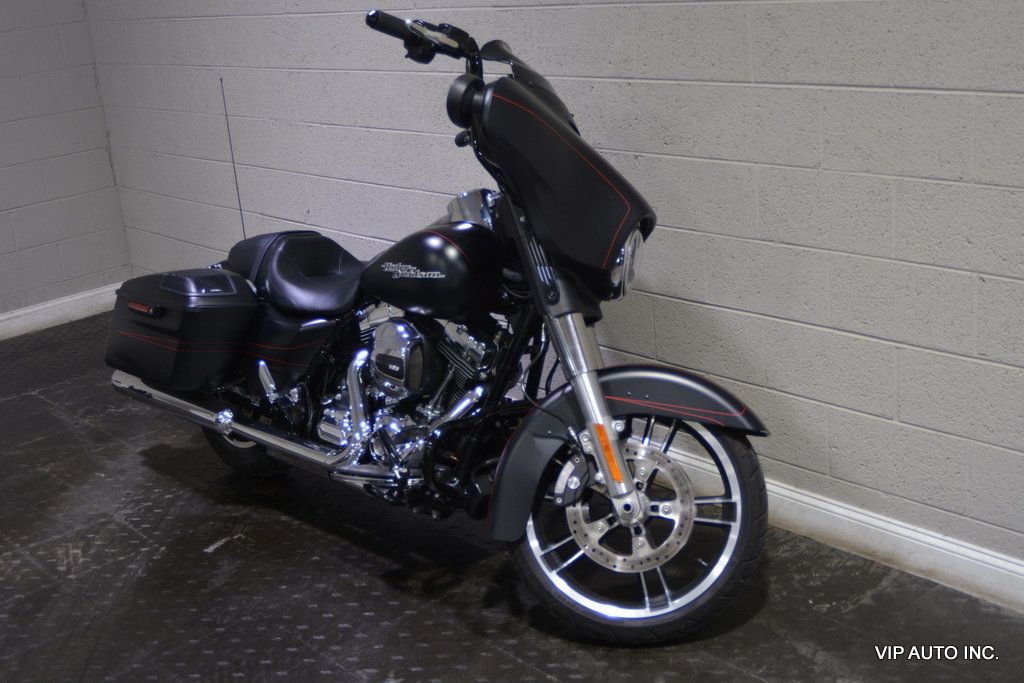 2015 HARLEY DAVIDSON FLHXS trim - 22309306 - 10